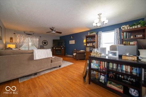 2510 Swan Sea Drive Indianapolis IN 46239