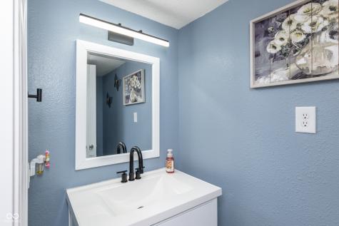5752 Glass Chimney Lane Indianapolis IN 46235