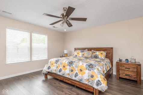 5752 Glass Chimney Lane Indianapolis IN 46235
