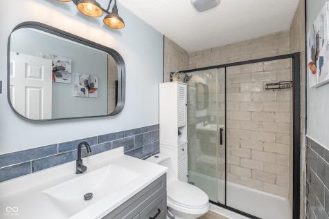 5752 Glass Chimney Lane Indianapolis IN 46235