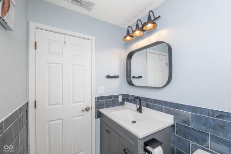 5752 Glass Chimney Lane Indianapolis IN 46235