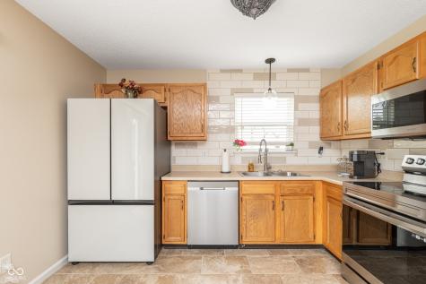 5752 Glass Chimney Lane Indianapolis IN 46235