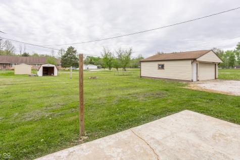 8131 Sycamore Springs Trail Indianapolis IN 46239