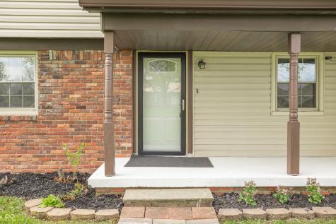 8131 Sycamore Springs Trail Indianapolis IN 46239