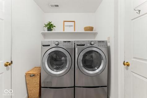 6911 Woodland Heights Drive Avon IN 46123