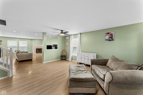 6911 Woodland Heights Drive Avon IN 46123