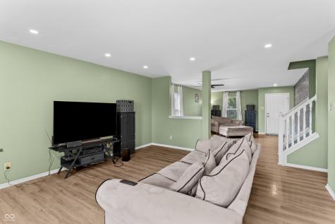 6911 Woodland Heights Drive Avon IN 46123