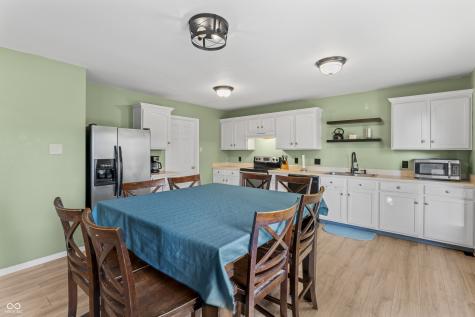 6911 Woodland Heights Drive Avon IN 46123