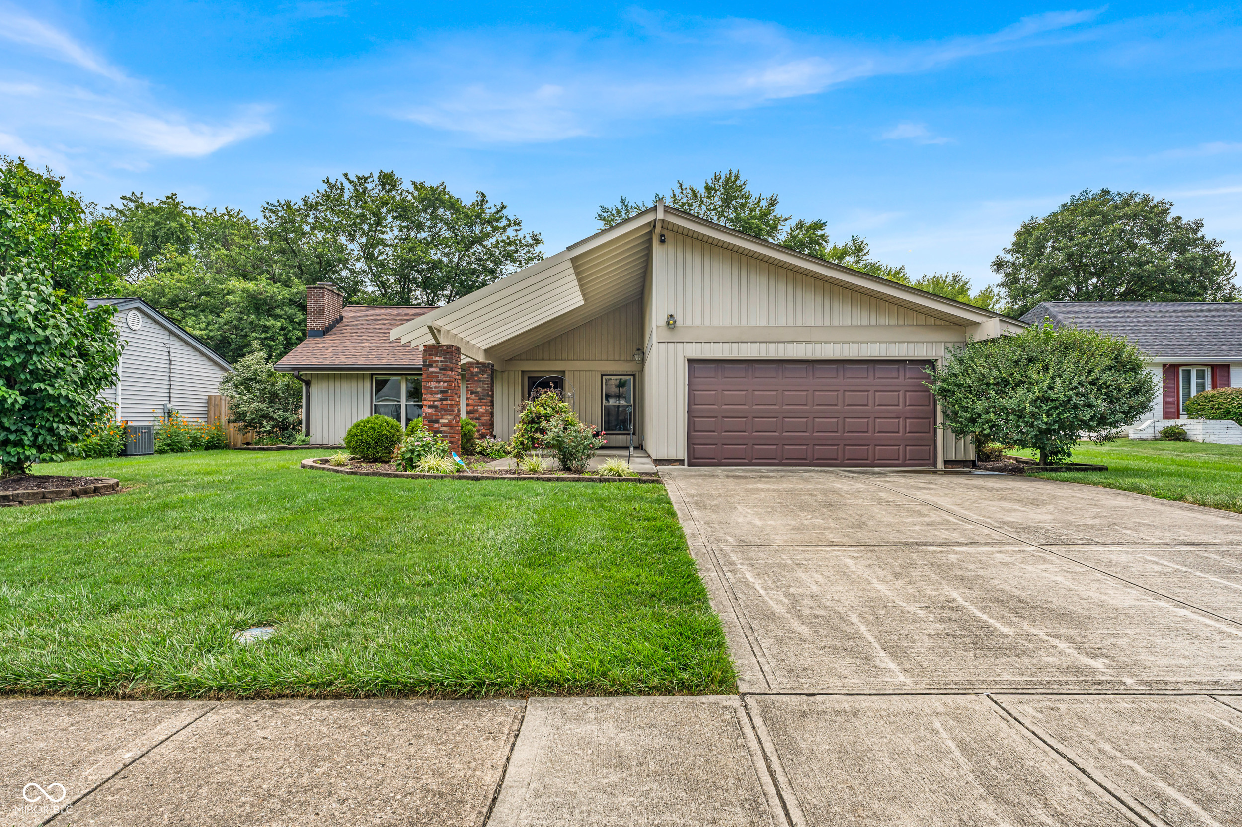 8047 Camellia Lane Indianapolis IN 46219