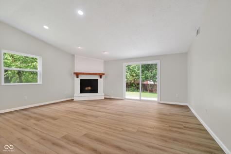 821 Coolee Lane Indianapolis IN 46229