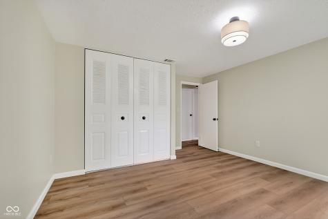 821 Coolee Lane Indianapolis IN 46229