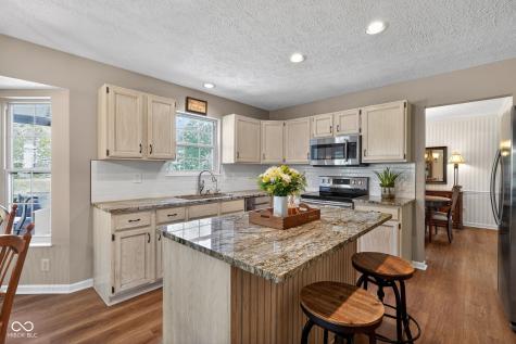 10928 Echo Grove Circle Indianapolis IN 46236