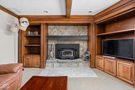 3818 S Creekside Drive New Palestine IN 46163