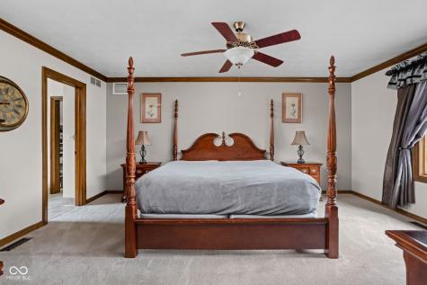 3818 S Creekside Drive New Palestine IN 46163