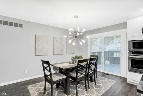715 Queenswood Drive Indianapolis IN 46217