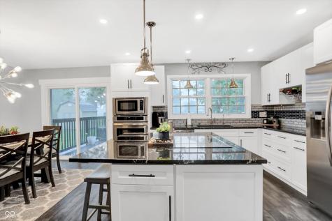 715 Queenswood Drive Indianapolis IN 46217