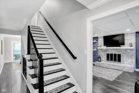 715 Queenswood Drive Indianapolis IN 46217