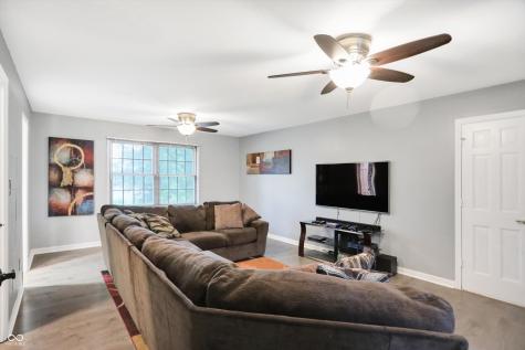 715 Queenswood Drive Indianapolis IN 46217
