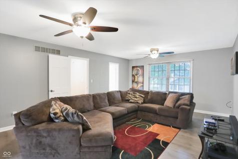 715 Queenswood Drive Indianapolis IN 46217