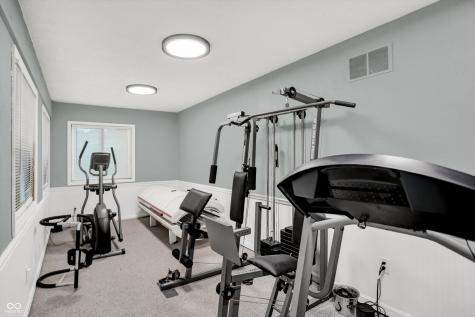 715 Queenswood Drive Indianapolis IN 46217