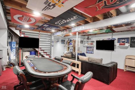 715 Queenswood Drive Indianapolis IN 46217