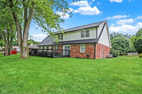 715 Queenswood Drive Indianapolis IN 46217