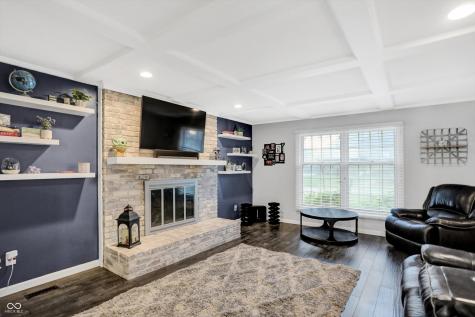 715 Queenswood Drive Indianapolis IN 46217