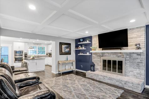 715 Queenswood Drive Indianapolis IN 46217