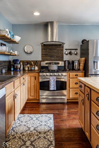 7432 Glenview Drive W Indianapolis IN 46250