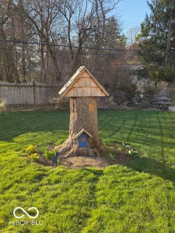 7432 Glenview Drive W Indianapolis IN 46250