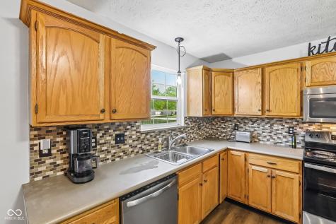 7156 History Court Indianapolis IN 46239