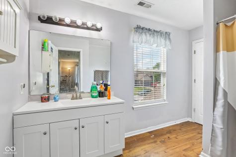 7156 History Court Indianapolis IN 46239