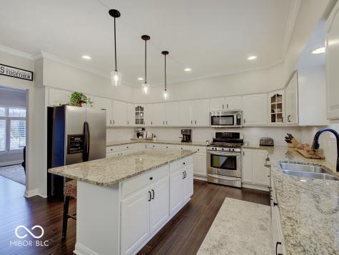 1722 Woodcroft Court Greenwood IN 46143