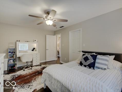 1722 Woodcroft Court Greenwood IN 46143