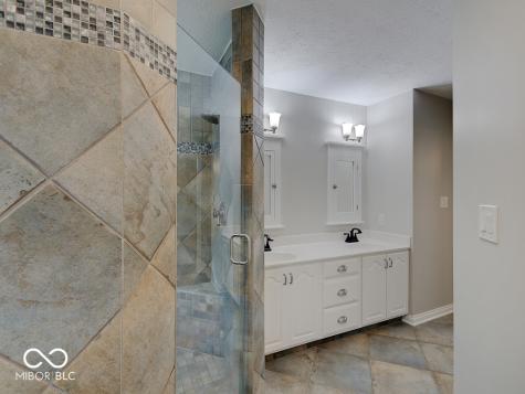 1722 Woodcroft Court Greenwood IN 46143