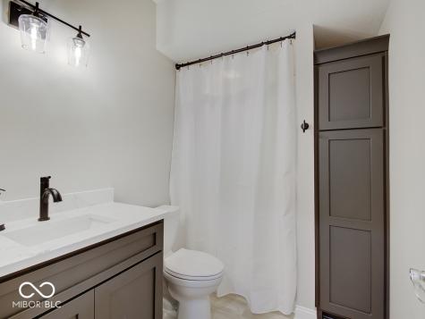 1722 Woodcroft Court Greenwood IN 46143