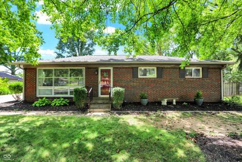 8046 Meadow Lane Indianapolis IN 46227