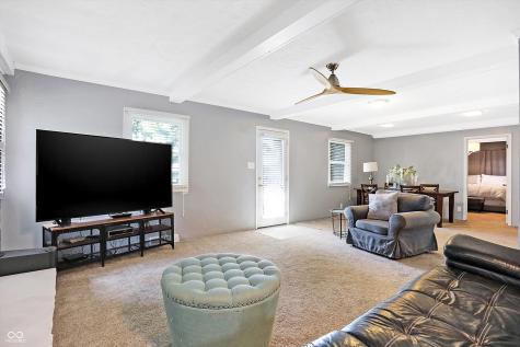 8046 Meadow Lane Indianapolis IN 46227