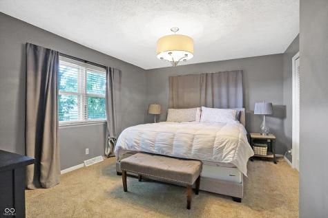 8046 Meadow Lane Indianapolis IN 46227