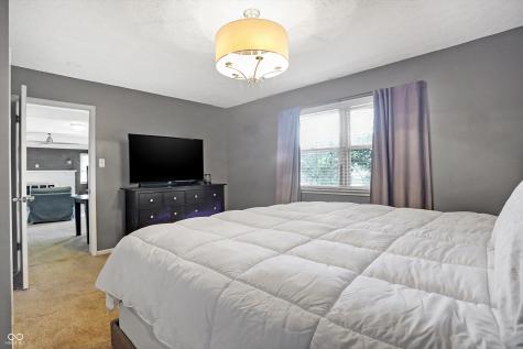 8046 Meadow Lane Indianapolis IN 46227