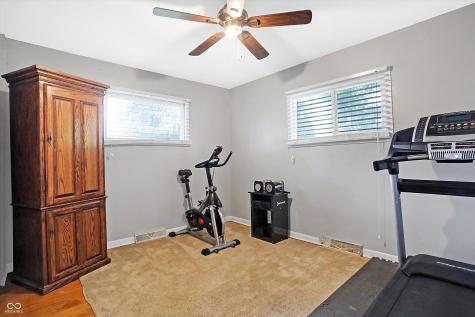 8046 Meadow Lane Indianapolis IN 46227