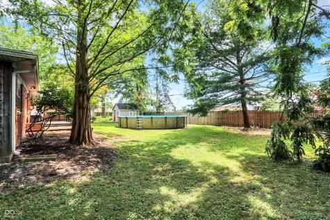 8046 Meadow Lane Indianapolis IN 46227
