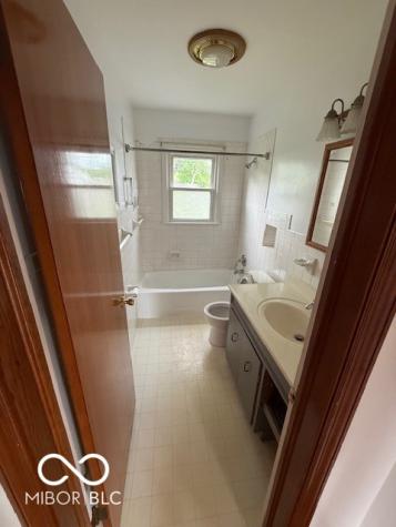 1057 Allison Avenue Indianapolis IN 46224