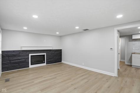 9010 E Raymond Street Indianapolis IN 46239