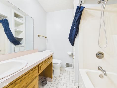 1430 S 300 E Anderson IN 46017
