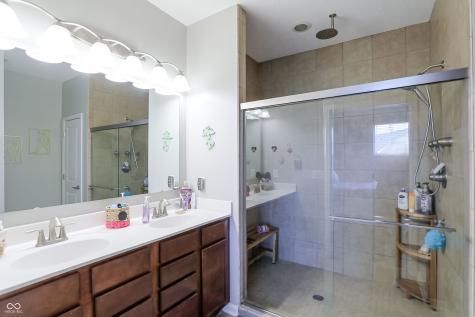 4980 Ozark Lane Indianapolis IN 46239