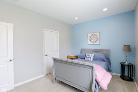 4980 Ozark Lane Indianapolis IN 46239