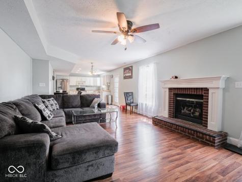 7611 Penguin Circle Indianapolis IN 46239