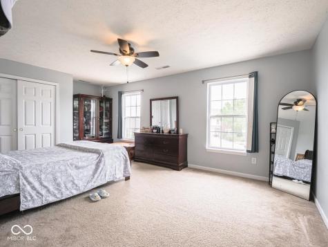 7611 Penguin Circle Indianapolis IN 46239