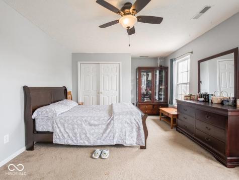 7611 Penguin Circle Indianapolis IN 46239